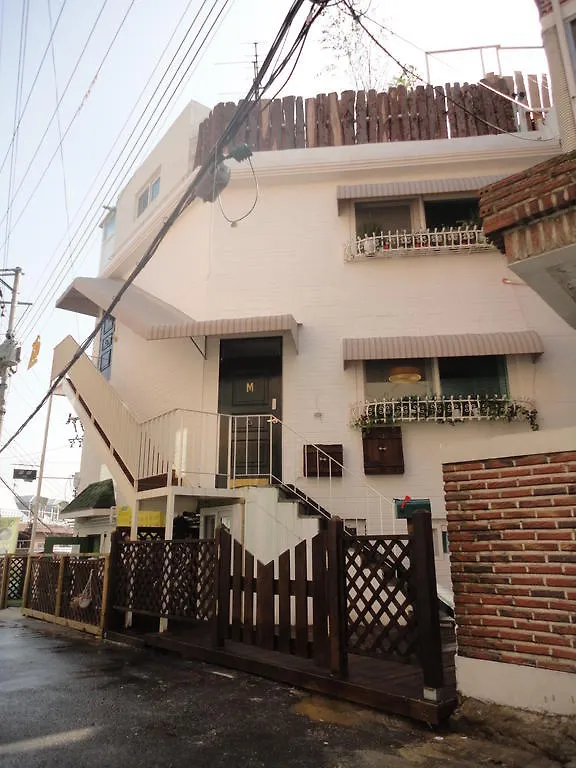 Xeromine Guesthouse Itaewon Seoul South Korea